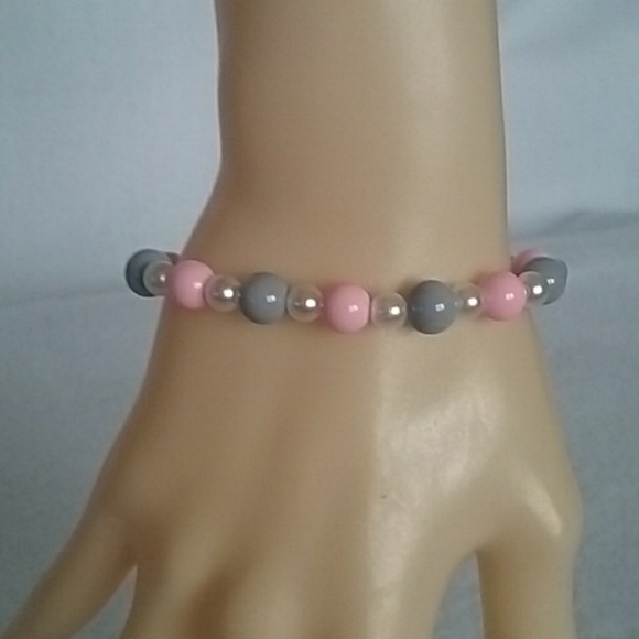 Pink, white, and gray beaded stretch bracelet - Picture 1 of 3